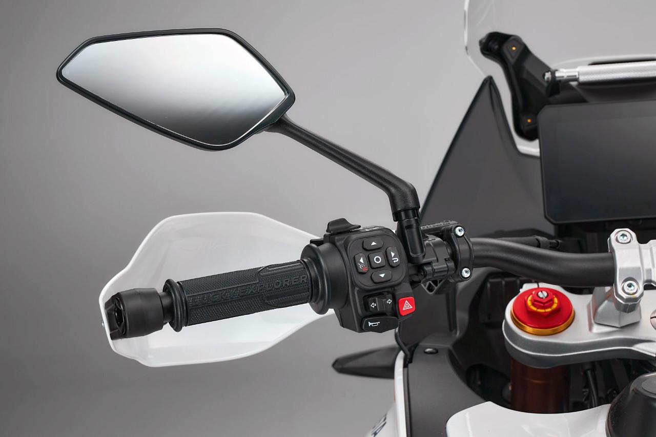 Test ANTEPRIMA - MV Agusta LXP Orioli: lucida follia +VIDEO+